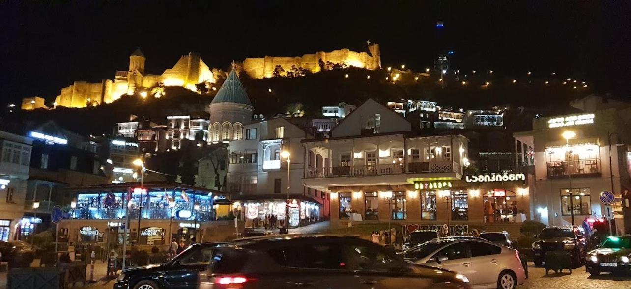 Royal Hotel Tbilisi Eksteriør billede