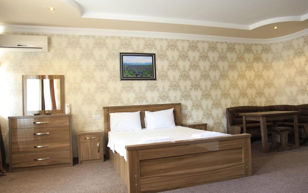 Royal Hotel Tbilisi Eksteriør billede