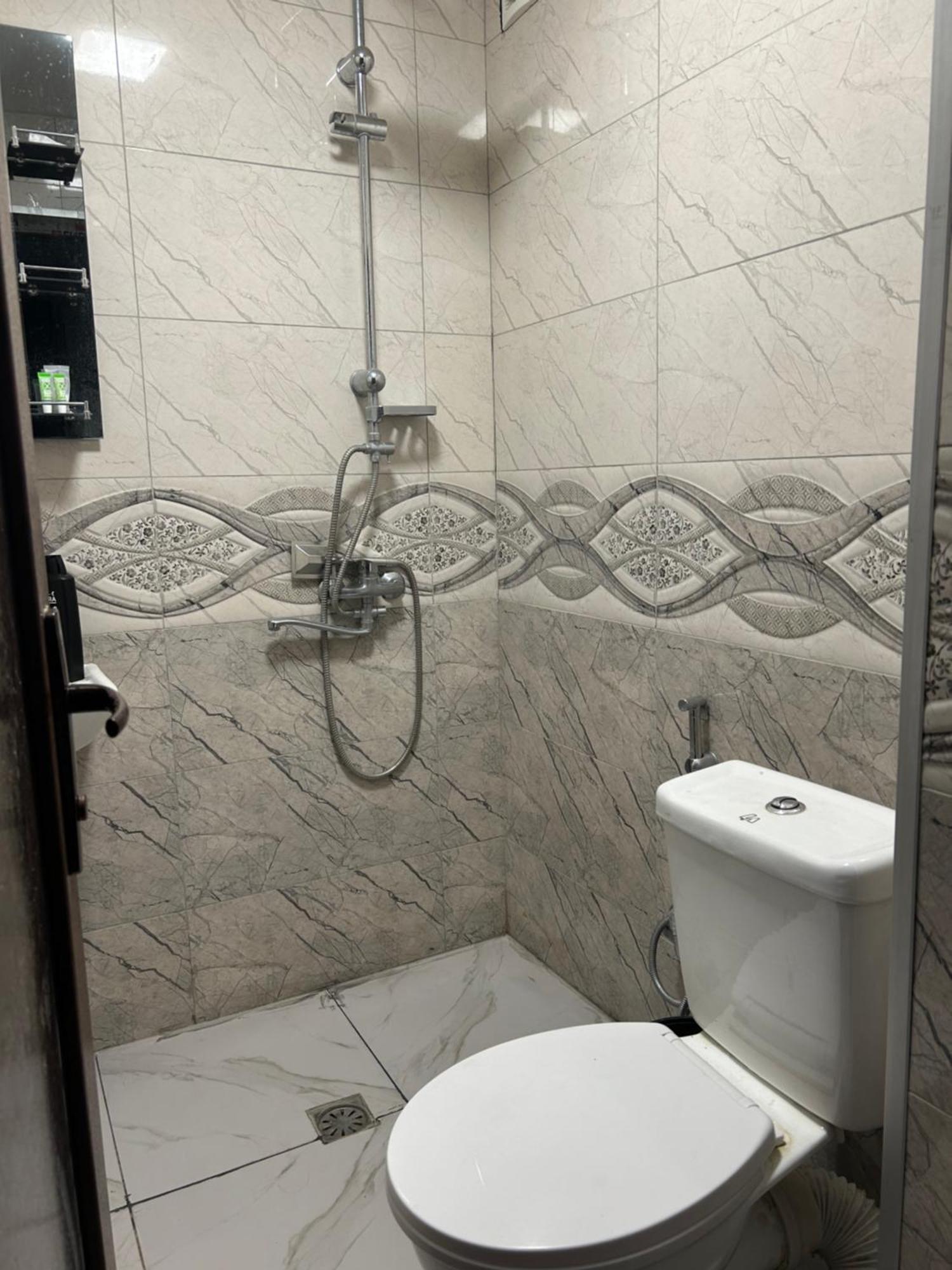 Royal Hotel Tbilisi Eksteriør billede