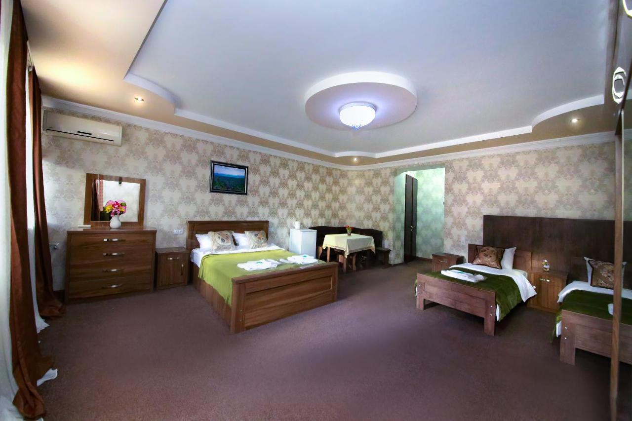 Royal Hotel Tbilisi Eksteriør billede