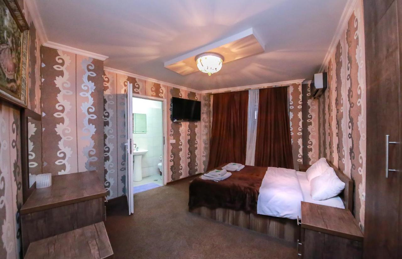 Royal Hotel Tbilisi Eksteriør billede