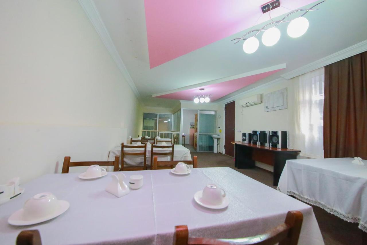 Royal Hotel Tbilisi Eksteriør billede